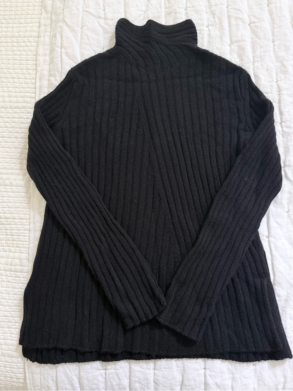 Vince Cashmere/Wool Ribbed Mock Neck Sweater in Black | S